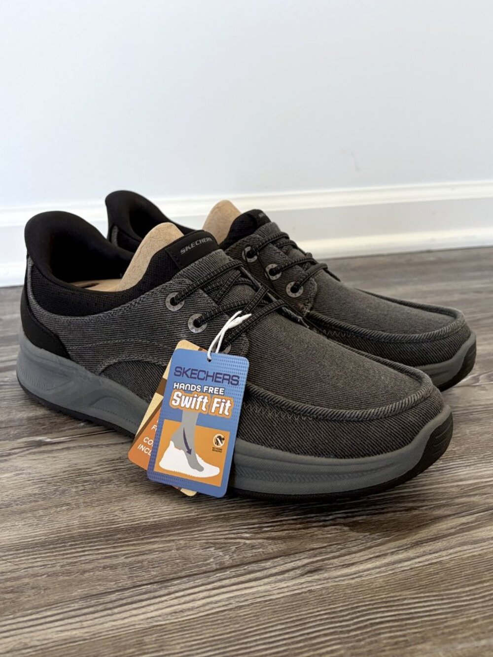 Skechers Hands Free Swift Fit Canvas Slip On Men's 11 Black Memory Foam NWT
